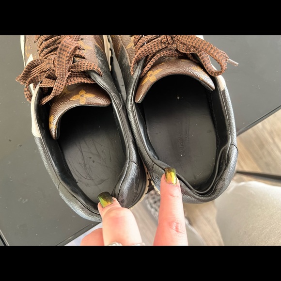 Men’s Louis Vuitton Run- Away Sneaker - Picture 6 of 7